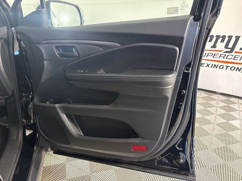 Used 2022 Honda Passport EX-L image 27