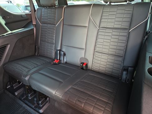 Used 2025 Cadillac Escalade Premium Luxury Platinum w/ LPO, Floor Liner Package AWD/4WD image 22