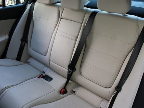 Used 2024 Mercedes-Benz C 300 4MATIC Sedan w/ Exclusive Trim Package image 11