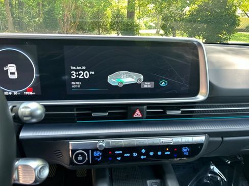 Used 2024 Hyundai Ioniq 6 SEL AWD/4WD image 16