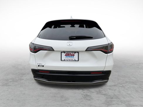 Used 2023 Honda HR-V EX-L image 5