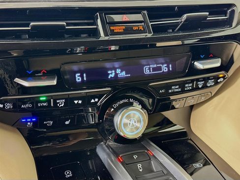 Used 2023 Acura MDX SH-AWD w/ Advance Package image 19