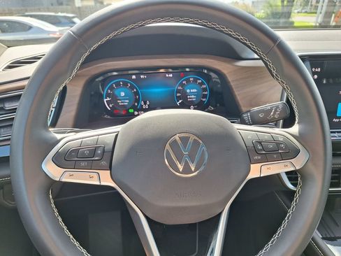 Used 2026 Volkswagen Atlas SE FWD image 17