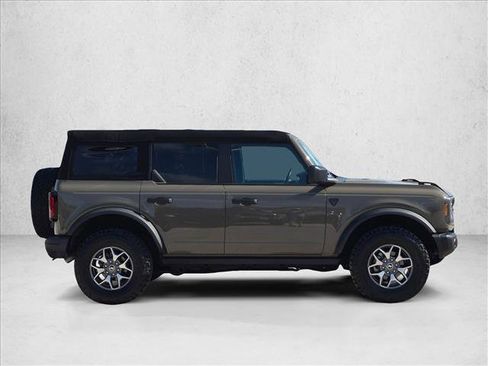 Used 2025 Ford Bronco Badlands AWD/4WD image 4