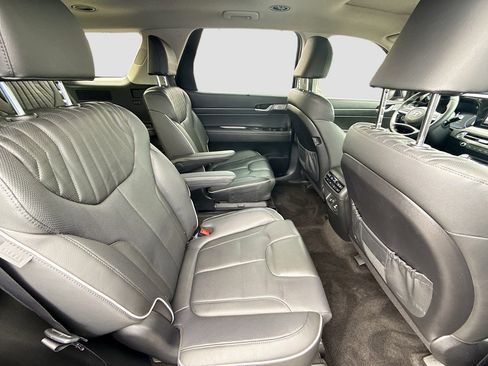 Used 2023 Hyundai Palisade Limited image 29