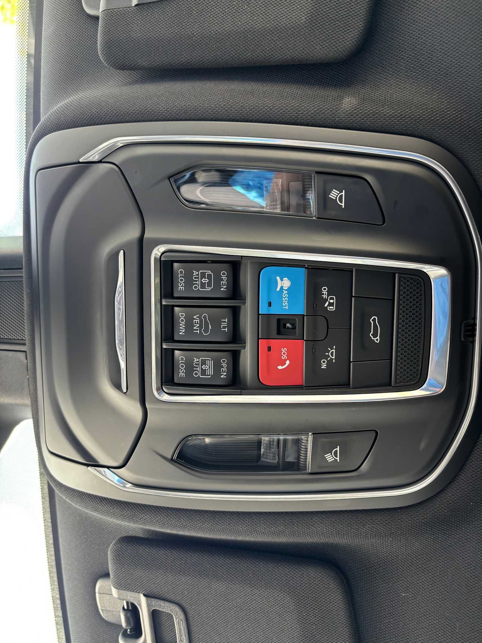 Used 2024 Jeep Grand Cherokee Limited 4xe AWD/4WD image 34