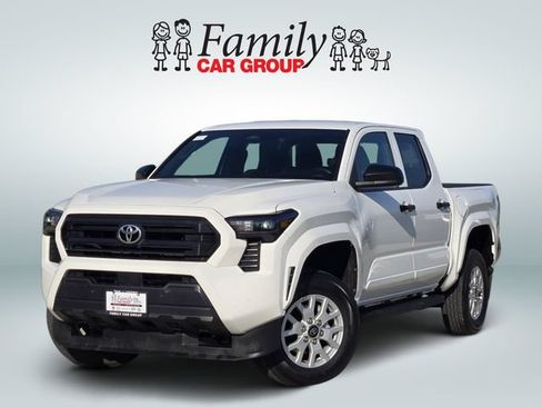 Used 2024 Toyota Tacoma SR w/ SR Upgrade Package AWD/4WD image 1