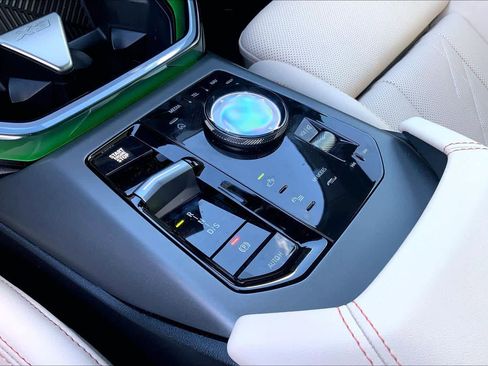 Used 2026 BMW X3 xDrive30 w/ Premium Package image 16