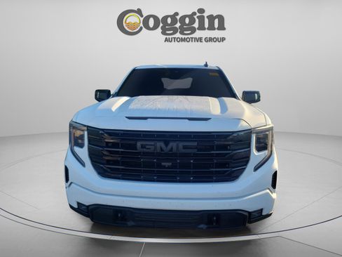 Used 2023 GMC Sierra 1500 Elevation w/ Elevation Premium Package image 5