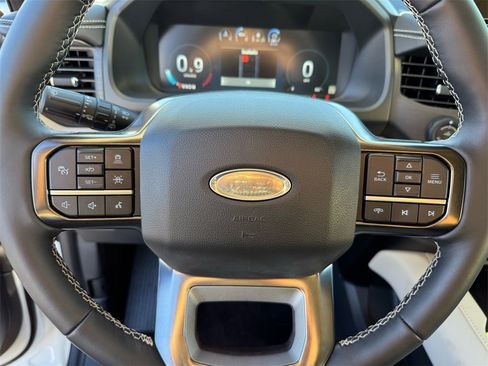 New 2024 Ford Expedition Max Platinum image 13