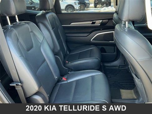 Used 2020 Kia Telluride S image 16