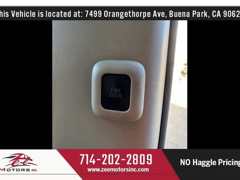 Used 2015 Toyota Sienna LE FWD image 57