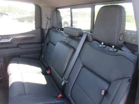 New 2026 GMC Sierra 1500 Denali AWD/4WD image 17