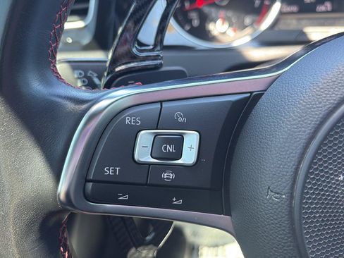 Used 2019 Volkswagen GTI Autobahn FWD image 34