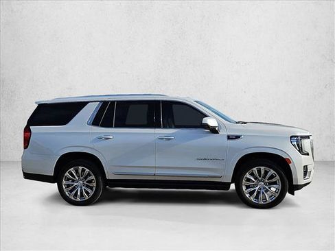 Used 2023 GMC Yukon Denali AWD/4WD image 4