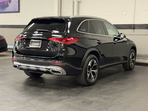 Used 2025 Mercedes-Benz GLC 350e 4MATIC image 13