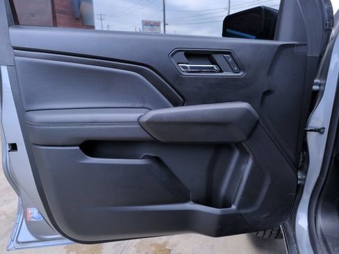 Used 2024 GMC Canyon Elevation w/ Convenience Package AWD/4WD image 13