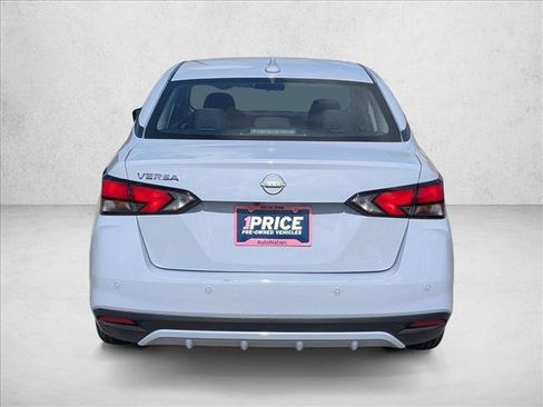 Used 2025 Nissan Versa SV FWD image 7