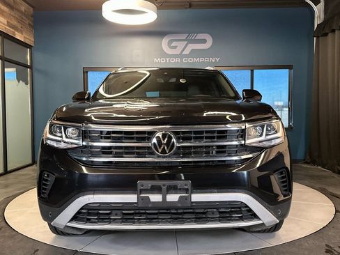 Used 2020 Volkswagen Atlas Cross Sport SEL image 8