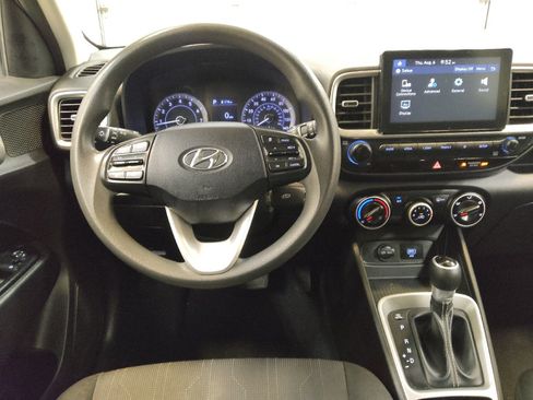 Used 2020 Hyundai Venue SE FWD image 22
