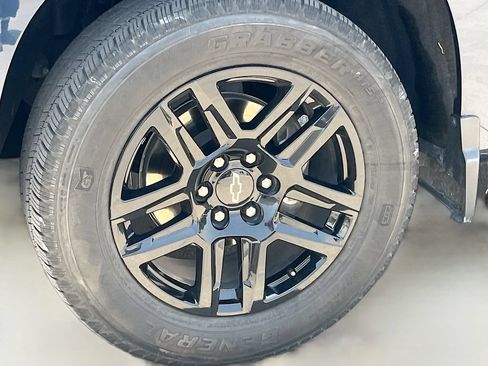 Used 2022 Chevrolet Silverado 1500 Custom RWD image 29
