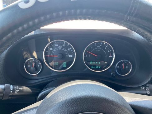 Used 2016 Jeep Wrangler Unlimited Sport w/ Quick Order Package 24S AWD/4WD image 13