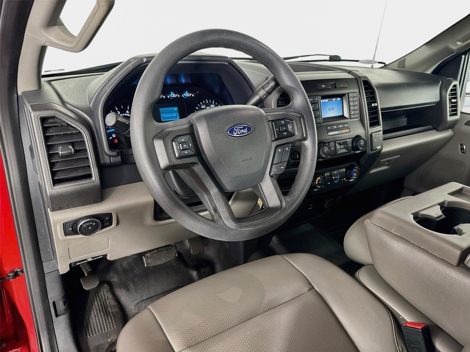 Used 2022 Ford F250 XL w/ Power Equipment Group RWD image 9