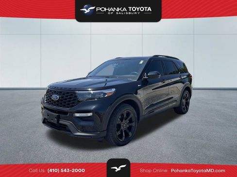Used 2023 Ford Explorer ST-Line w/ Class IV Trailer Tow Package AWD/4WD image 1