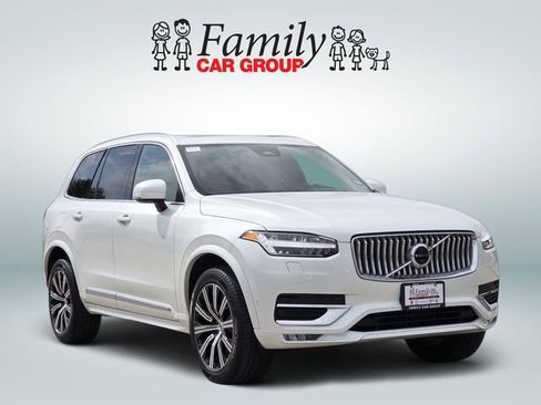 Used 2025 Volvo XC90 B6 Ultra image 2