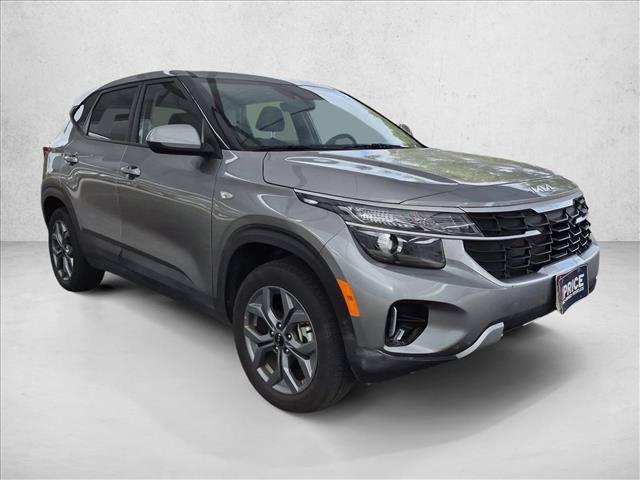 Used 2026 Kia Seltos LX AWD/4WD image 3