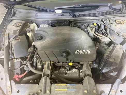 Used 2009 Chevrolet Impala LT FWD image 16