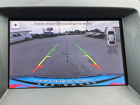 Used 2019 Ford Edge Titanium FWD image 17