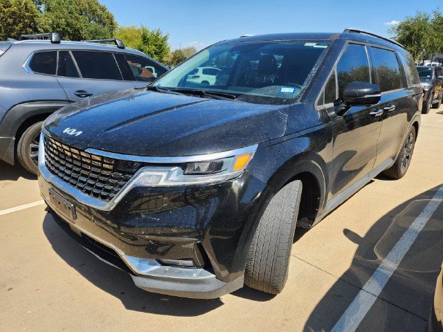 Used 2022 Kia Carnival SX FWD image 2
