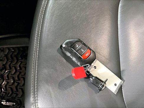 Used 2020 Jeep Gladiator Sport w/ Quick Order Package 24S image 10