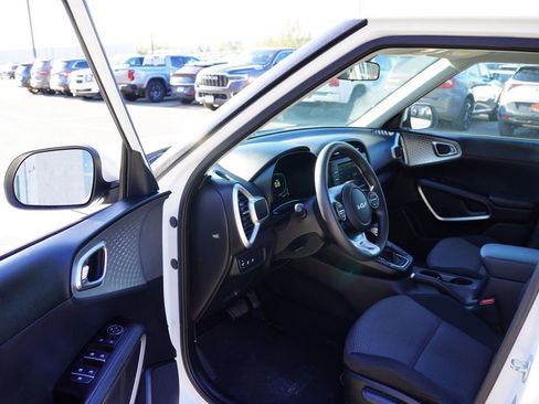 Certified 2024 Kia Soul LX w/ Option Group 015 FWD image 14