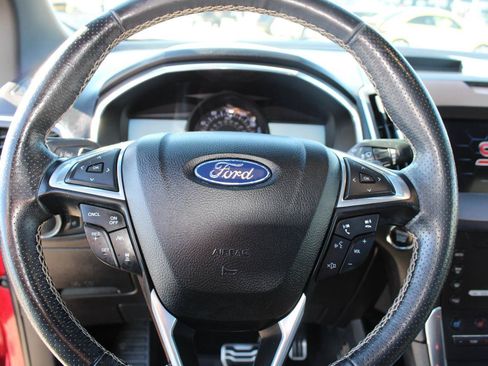 Used 2020 Ford Edge ST w/ Equipment Group 401A AWD/4WD image 16