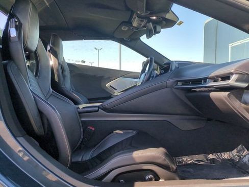 Used 2021 Chevrolet Corvette Stingray Preferred Conv w/ Z51 Performance Package RWD image 32