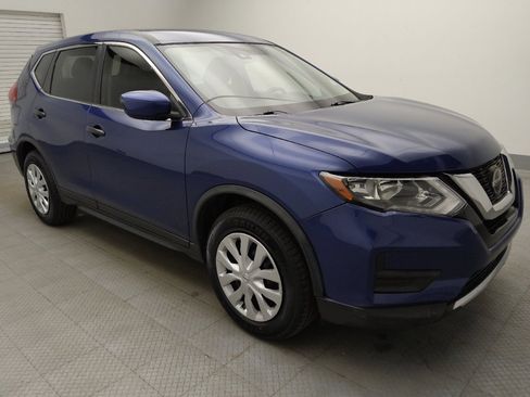 Used 2020 Nissan Rogue S FWD image 11
