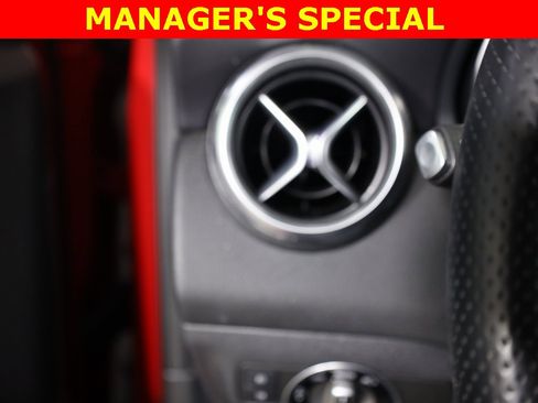 Used 2019 Mercedes-Benz GLA 250 4MATIC image 11