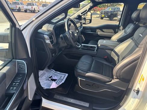 Used 2025 Ford F450 Platinum AWD/4WD image 7