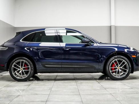 Used 2022 Porsche Macan S w/ Premium Package Plus image 7