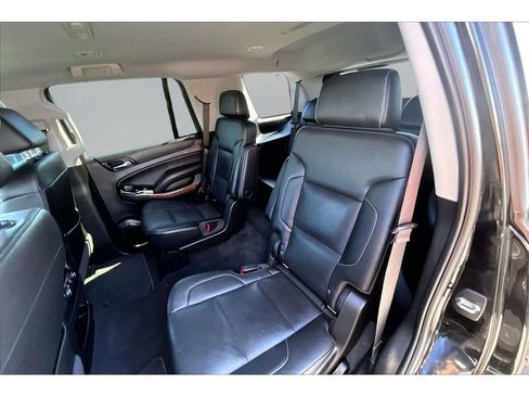 Used 2020 Chevrolet Tahoe Premier AWD/4WD image 19