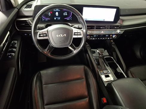 Used 2024 Kia Telluride S AWD/4WD image 2