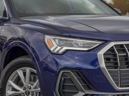 Certified 2025 Audi Q3 2.0T Premium Plus w/ Premium Plus Package image 3