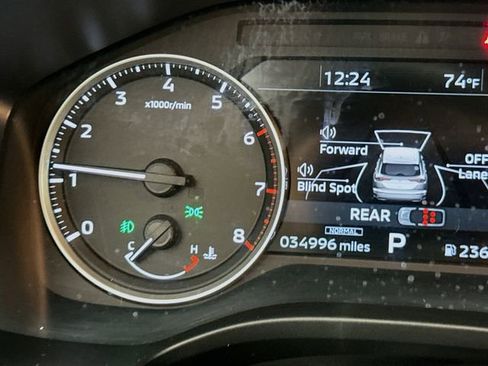 Used 2024 Mitsubishi Outlander SE Black Edition image 12