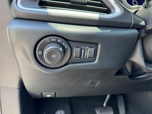 New 2026 Chrysler Pacifica Select image 19