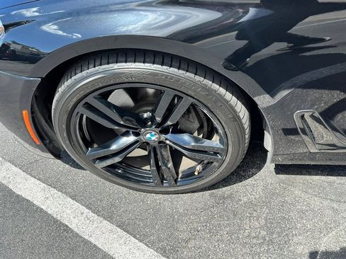 Used 2019 BMW 750i w/ M Sport Package RWD image 14