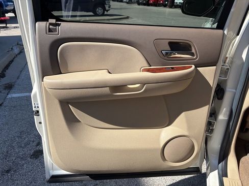 Used 2009 Chevrolet Silverado 1500 LTZ w/ White Diamond Edition image 37