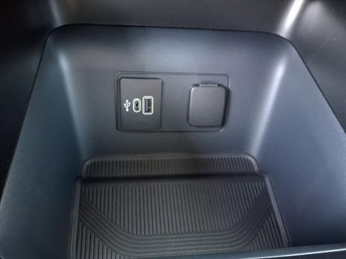 New 2026 Ford Explorer Active w/ Active Comfort Package image 11