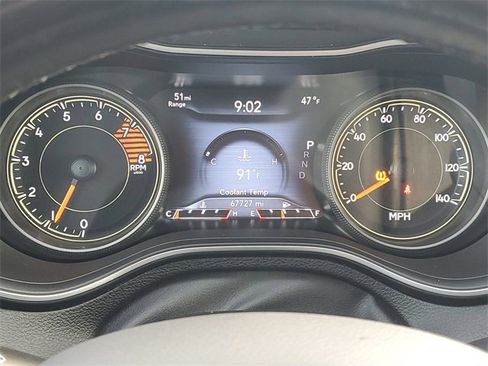 Used 2021 Jeep Cherokee Trailhawk w/ Comfort & Convenience Group image 21